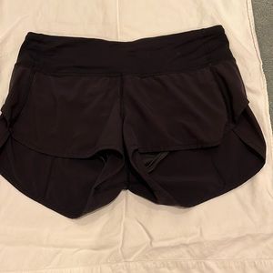 Lulu Lemon size 4 black running shorts
